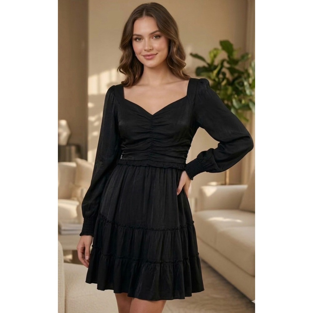 GiGio Black Long Sleeve Ruched Tiered Mini Dress NEW‎ Sweetheart Neck S/M LBD